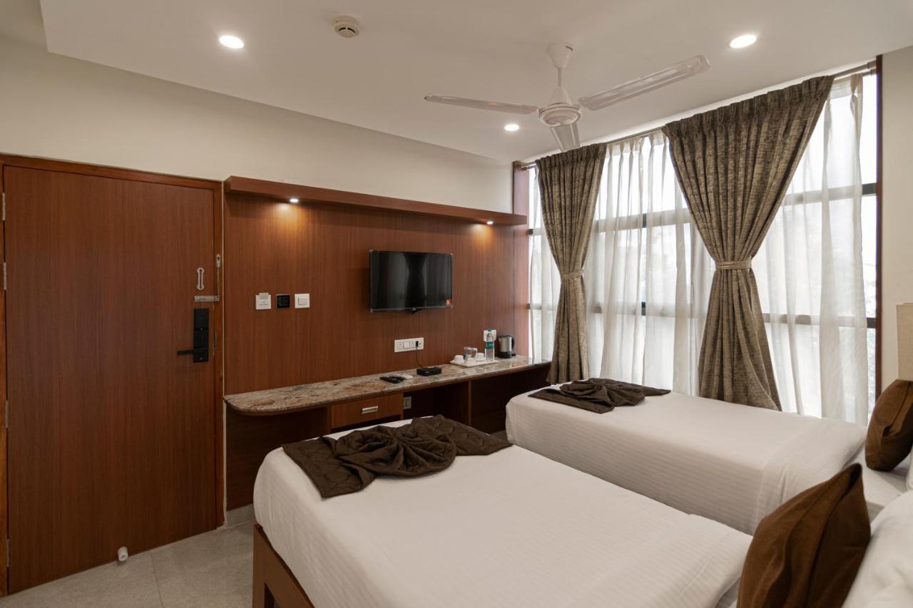 Hotel Dasya - Formerly Nice Stay The Business Hotel Бангалор Екстериор снимка